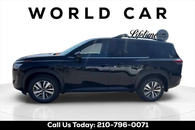 2026 Nissan Pathfinder SL