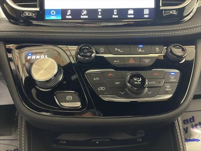 2026 Chrysler Pacifica Limited AWD