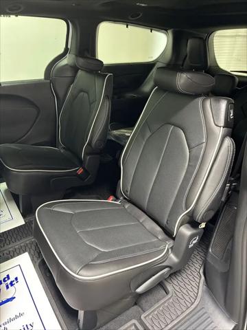 2026 Chrysler Pacifica Limited AWD