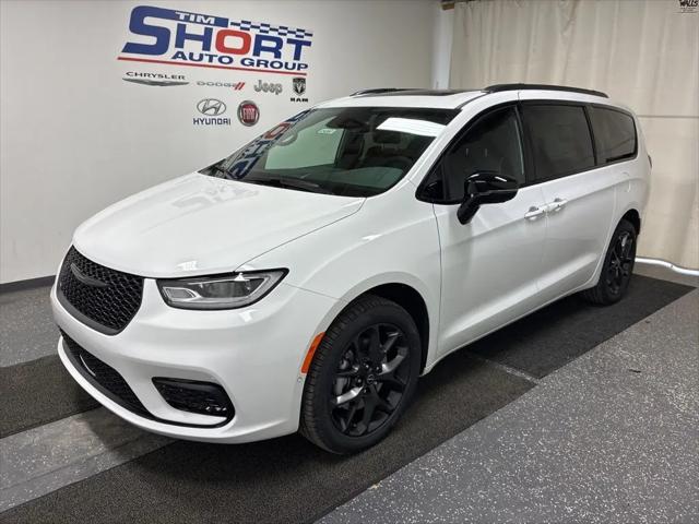2026 Chrysler Pacifica Limited AWD for sale in Pikeville, KY