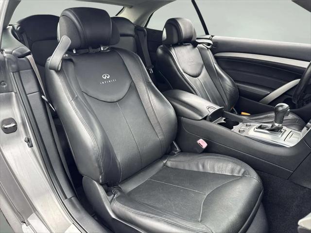 2011 INFINITI G37 G37
