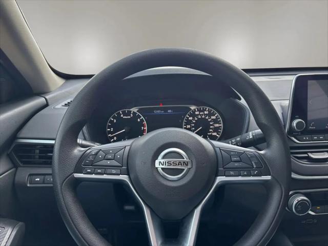2022 Nissan Altima SV FWD