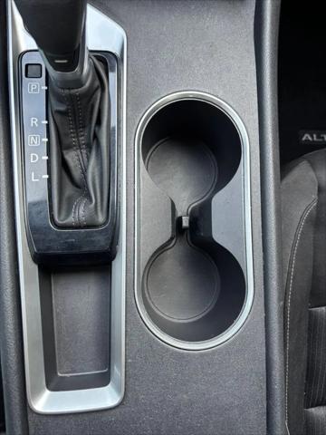 2022 Nissan Altima SV FWD