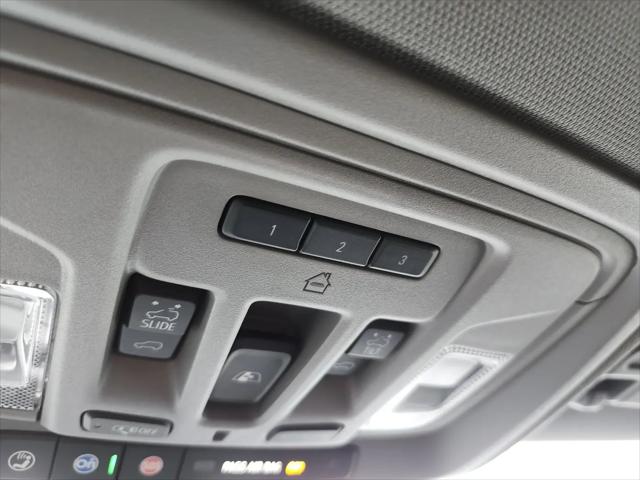 2022 Chevrolet Silverado 1500 4WD Crew Cab Short Bed RST