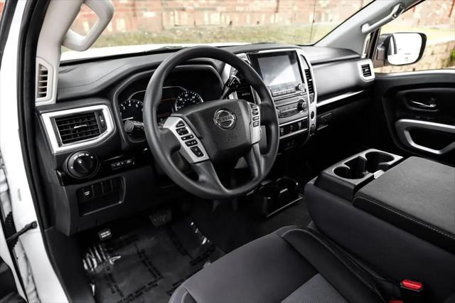 2021 Nissan Titan Crew Cab SV 4x2