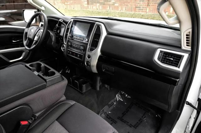 2021 Nissan Titan Crew Cab SV 4x2