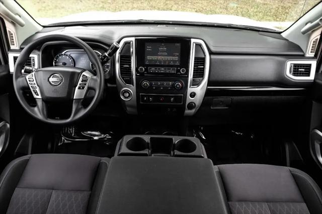 2021 Nissan Titan Crew Cab SV 4x2
