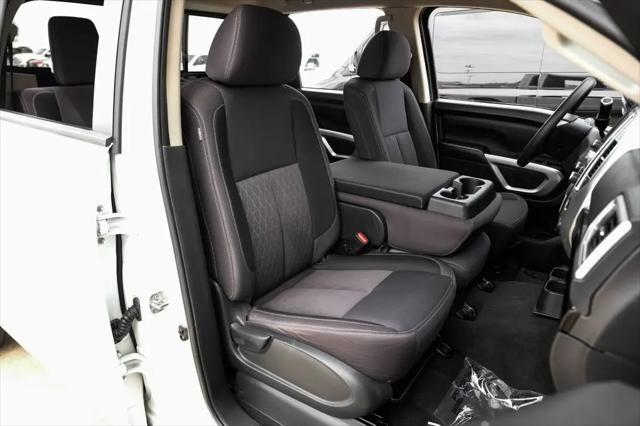 2021 Nissan Titan Crew Cab SV 4x2