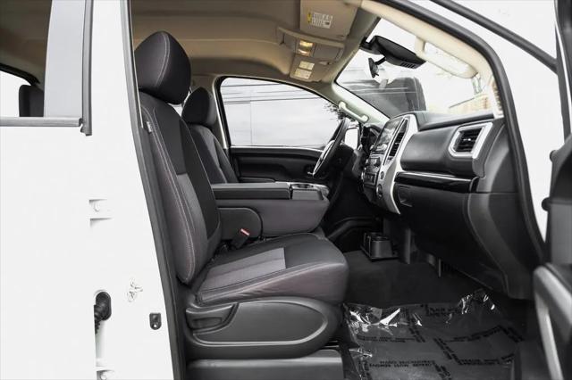 2021 Nissan Titan Crew Cab SV 4x2