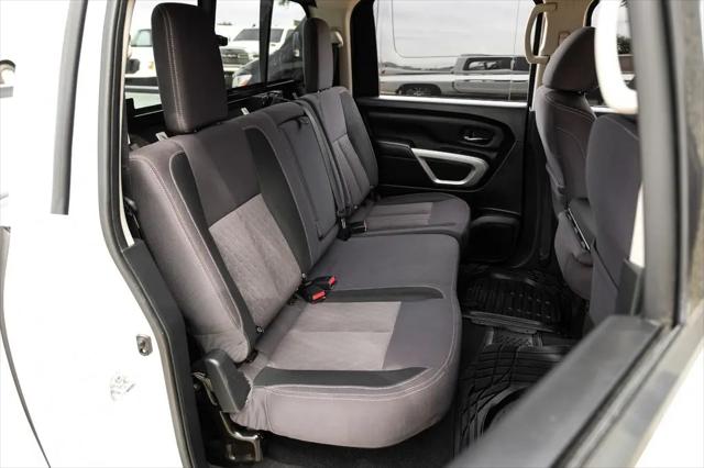 2021 Nissan Titan Crew Cab SV 4x2