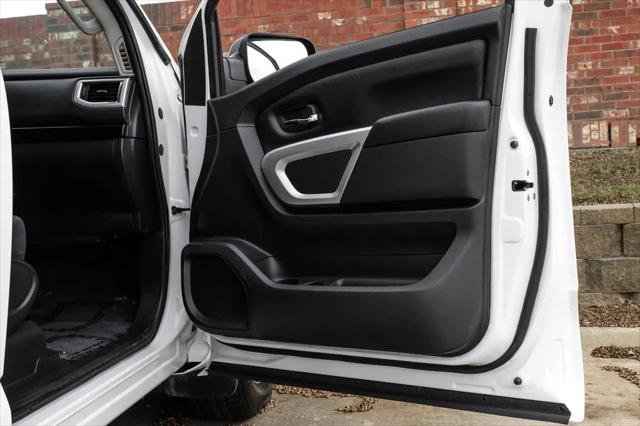 2021 Nissan Titan Crew Cab SV 4x2
