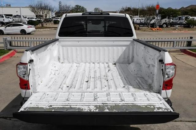 2021 Nissan Titan Crew Cab SV 4x2