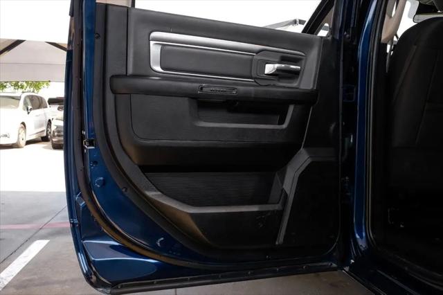 2021 Ram 1500 SLT Crew Cab 4x4 5'7" Box