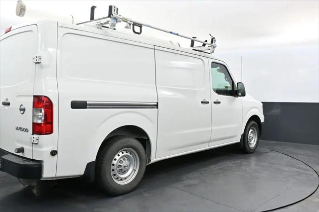 2018 Nissan 1500 S V6