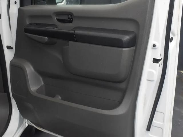 2018 Nissan 1500 S V6