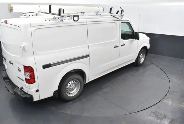2018 Nissan 1500 S V6