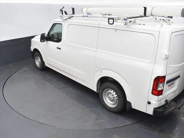2018 Nissan 1500 S V6