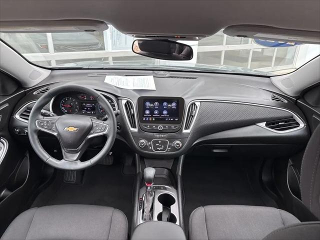 2025 Chevrolet Malibu FWD RS