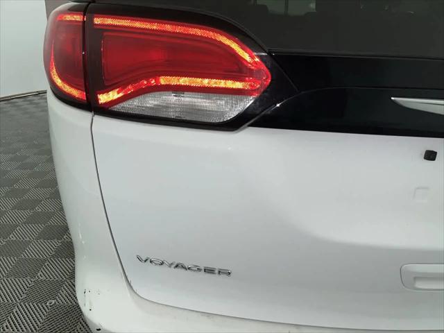 2024 Chrysler Voyager LX