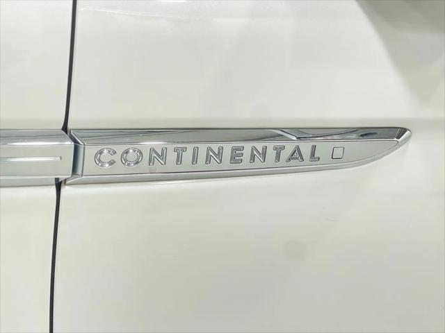 2018 Lincoln Continental Select