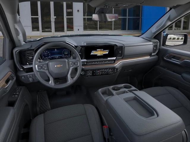 2026 Chevrolet Silverado 1500 4WD Crew Cab Standard Bed LT
