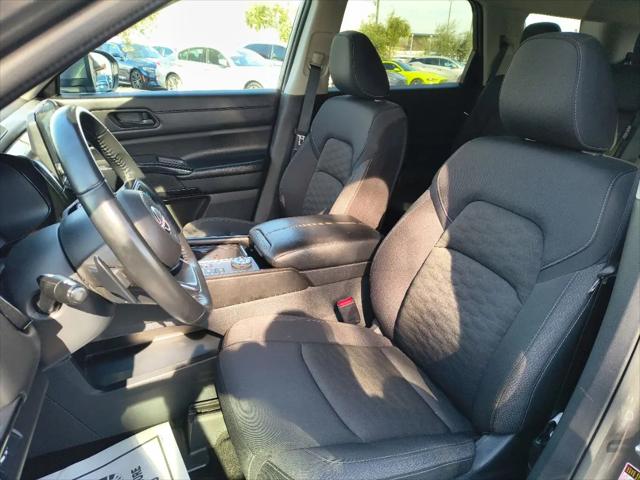 2024 Nissan Pathfinder SV 4WD