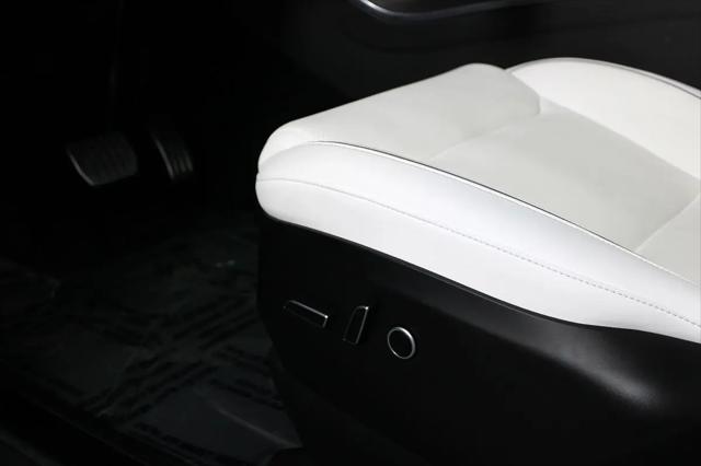 2022 Tesla Model X Plaid Tri Motor All-Wheel Drive