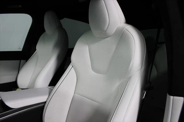 2022 Tesla Model X Plaid Tri Motor All-Wheel Drive