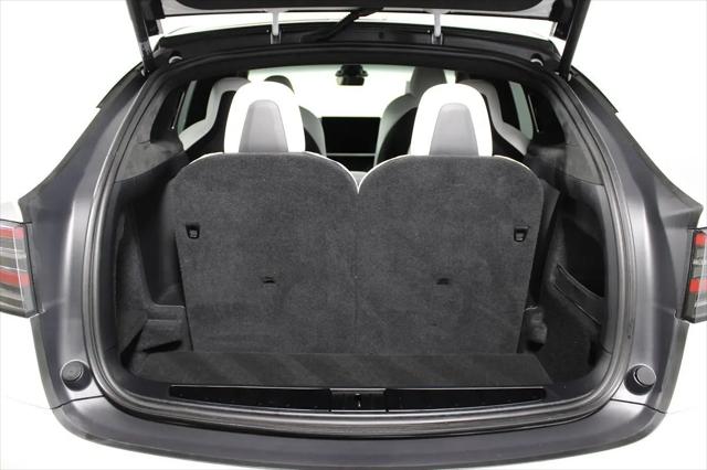 2022 Tesla Model X Plaid Tri Motor All-Wheel Drive