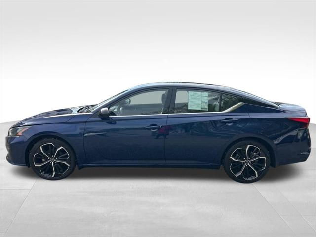 2023 Nissan Altima SR FWD
