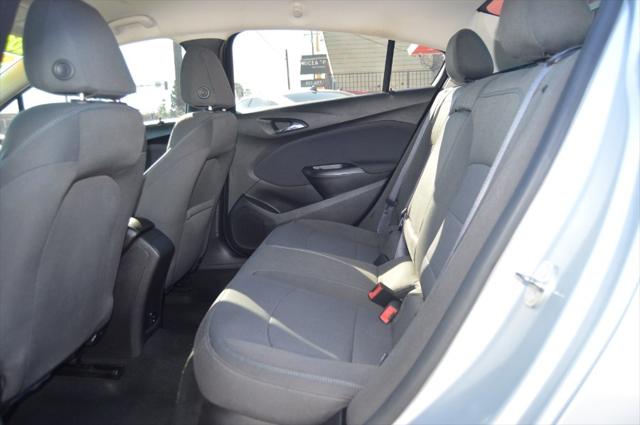 2017 Chevrolet Cruze LT Auto