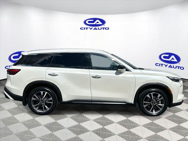 2023 INFINITI QX60 LUXE AWD