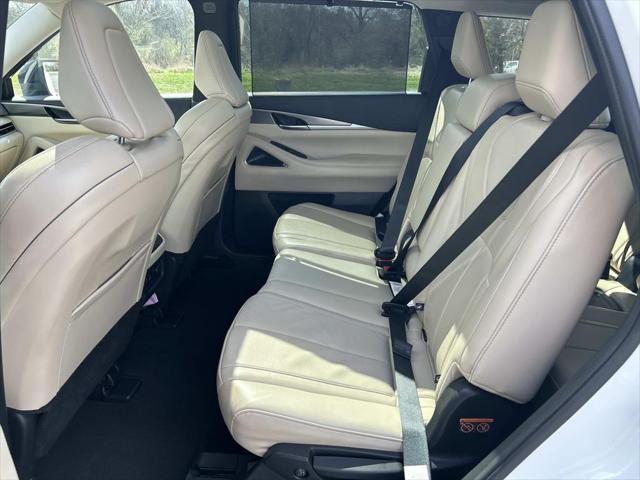 2023 INFINITI QX60 LUXE AWD