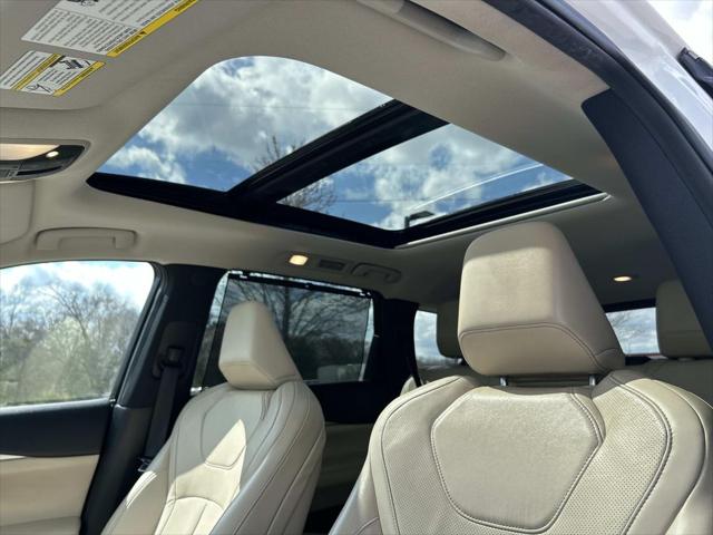 2023 INFINITI QX60 LUXE AWD