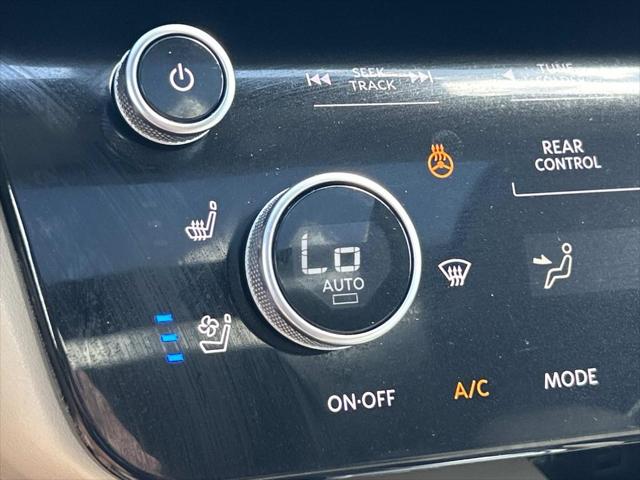 2023 INFINITI QX60 LUXE AWD