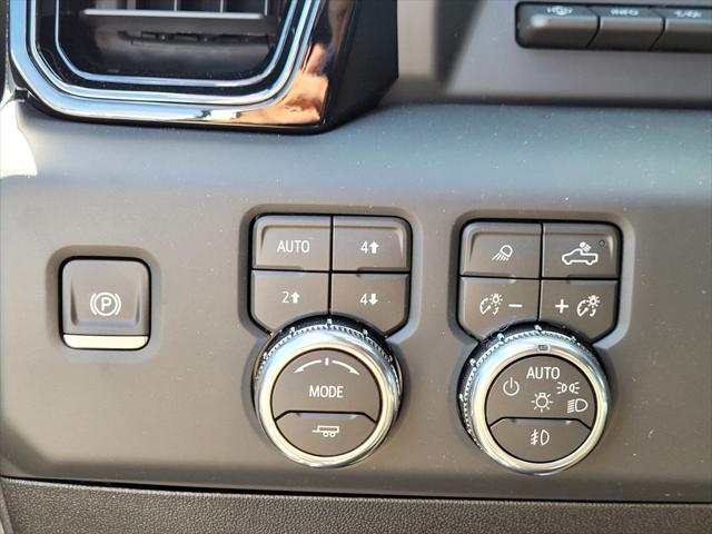 2026 GMC Sierra 2500HD Crew Cab, Standard Bed, AT4, 4WD
