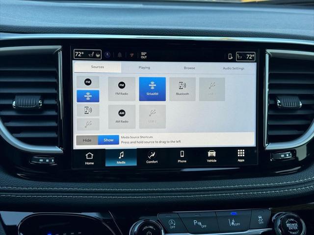 2026 Chrysler Pacifica Select AWD