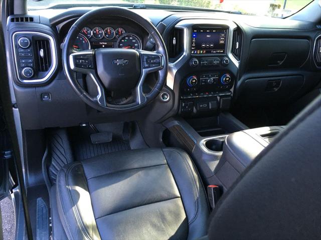 2020 Chevrolet Silverado 1500 4WD Crew Cab Short Bed RST