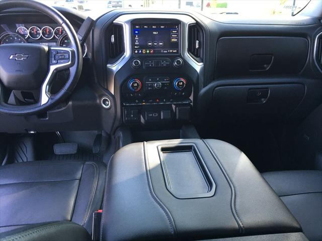 2020 Chevrolet Silverado 1500 4WD Crew Cab Short Bed RST