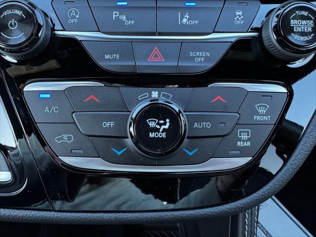 2026 Chrysler Pacifica Limited AWD