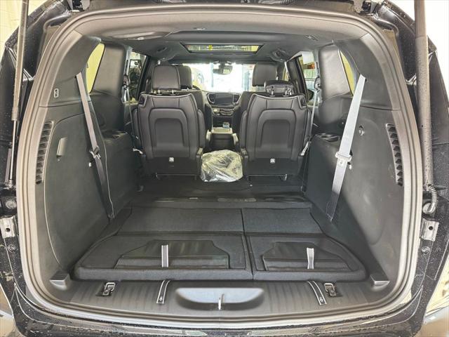 2026 Chrysler Pacifica Limited AWD