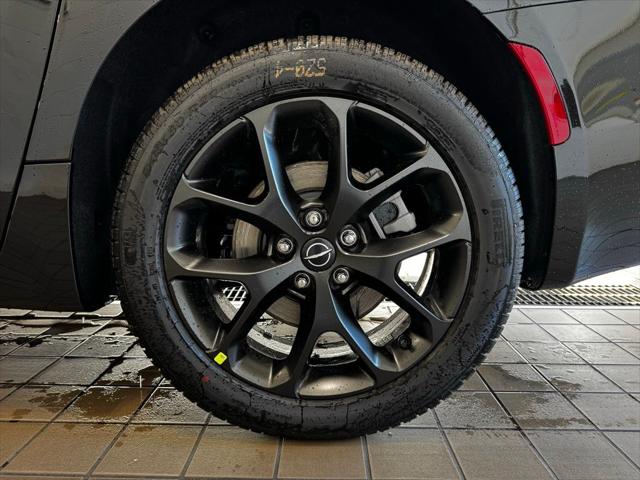 2026 Chrysler Pacifica Limited AWD