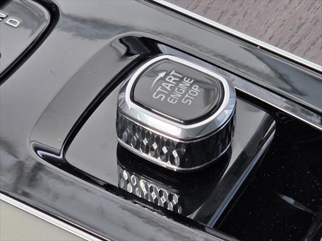 2026 Volvo XC90 Ultra, B6 AWD Gas (mild hybrid), Gasoline, Bright, 7 Seats