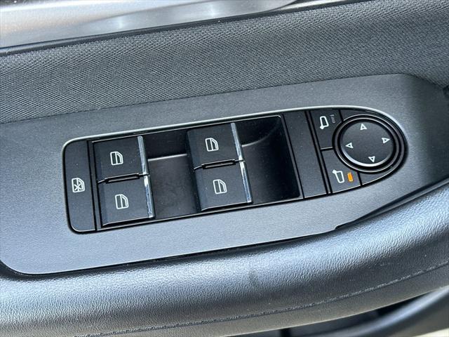 2024 Mazda X-90 3.3 Turbo Select