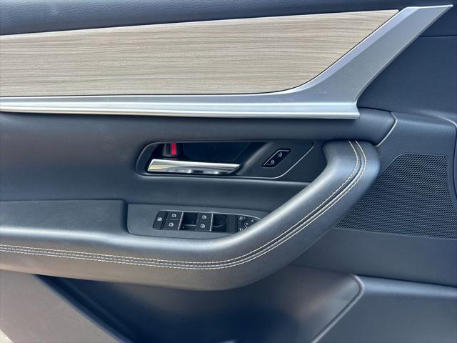 2025 Mazda X-90 Preferred Package