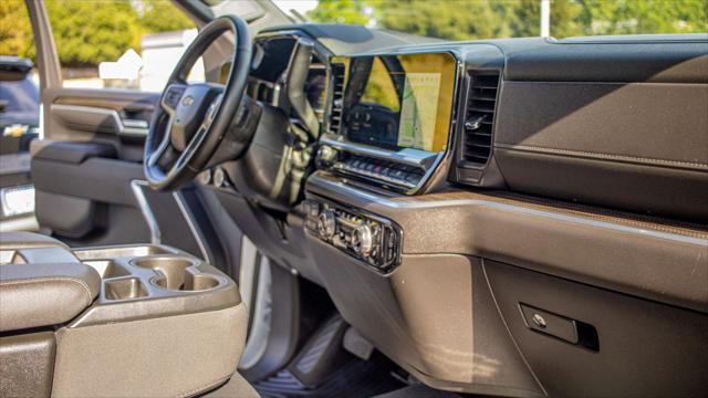 2025 Chevrolet Silverado 2500HD 4WD Crew Cab Long Bed LT