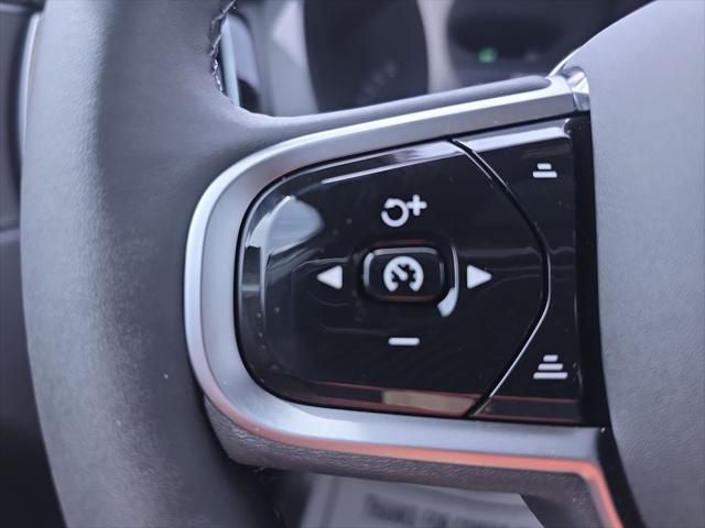 2026 Volvo XC60 B5 Core