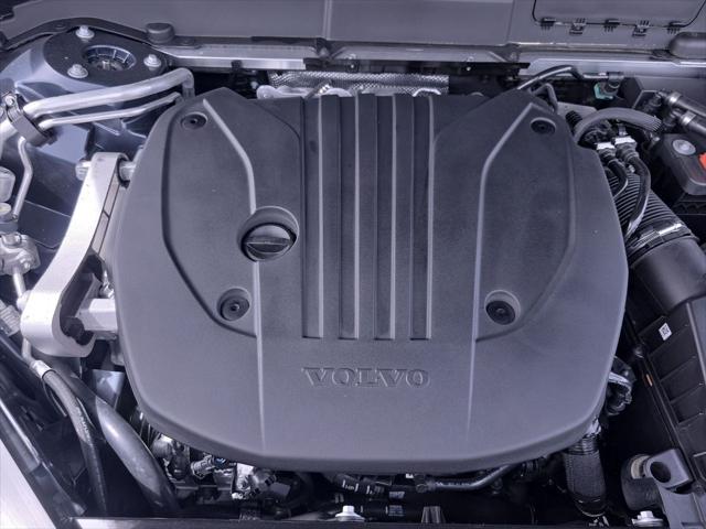 2026 Volvo XC60 B5 Core