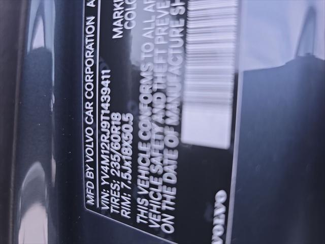 2026 Volvo XC60 B5 Core
