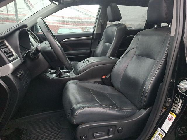 2019 Toyota Highlander Limited Platinum